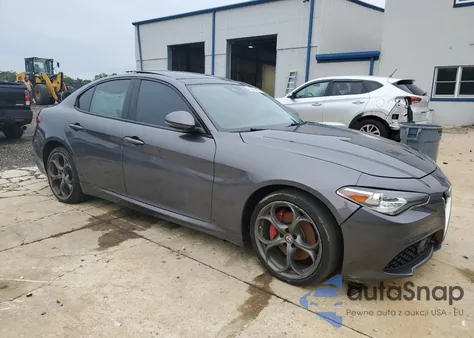 2017 Alfa Romeo Giulia Ti Q4 z USA, uszkodzony, nr VIN ZARFAEENXH7551215